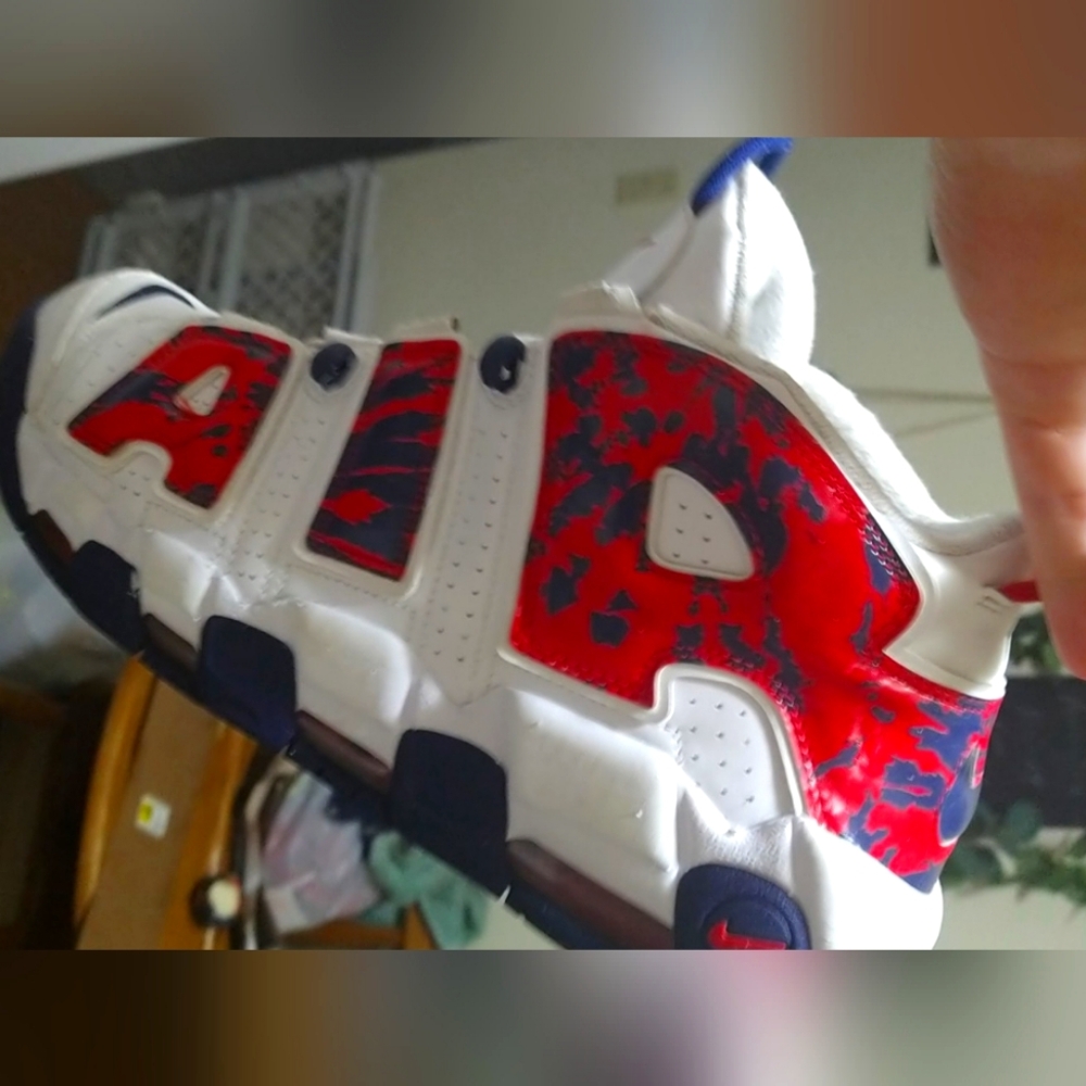 Men's Nike uptempo red and navy camo size 13